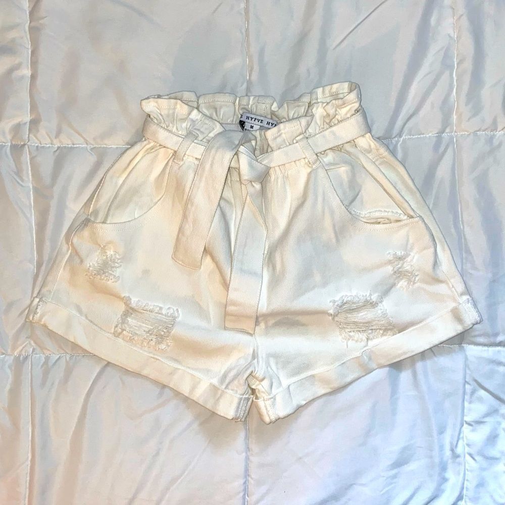 White Paperbag Shorts with Belt